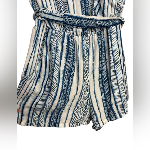 TYCHE Blue White Striped Belted Romper Size Medium - Picture 4 of 15
